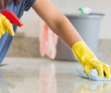 Cách Vệ Sinh Và Bảo Quản Gạch Bóng Kiếng Đúng Cách