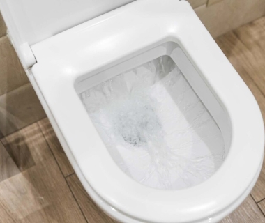 Bồn Cầu Tiết Kiệm Nước